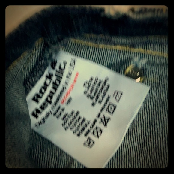 Jeans - Picture 1 of 3